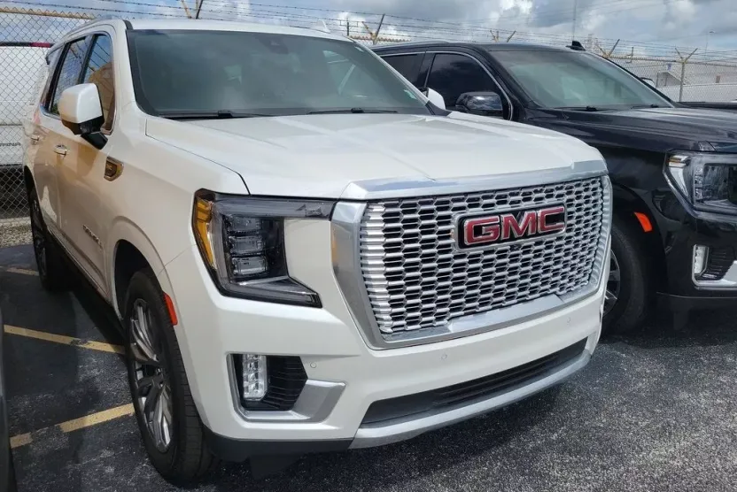2022 Gmc Yukon Denali photo 1