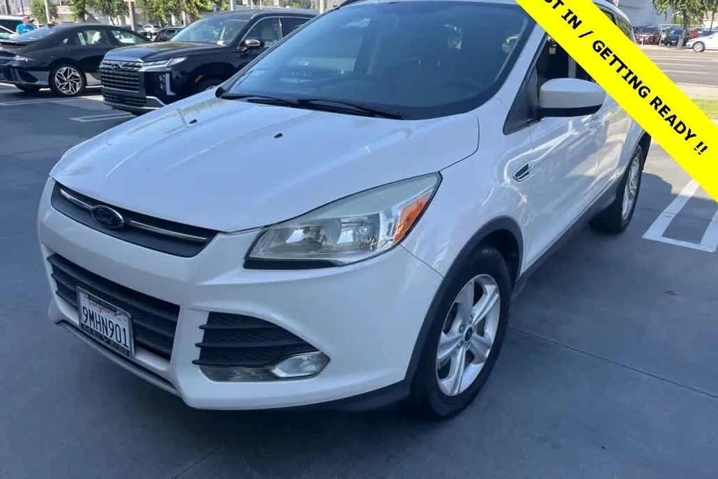 2014 Ford Escape SE photo 1