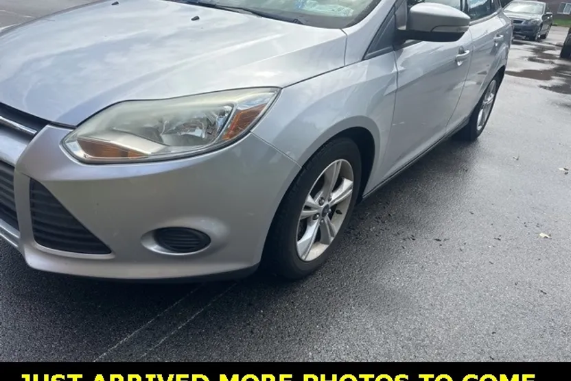 2014 Ford Focus SE photo 1