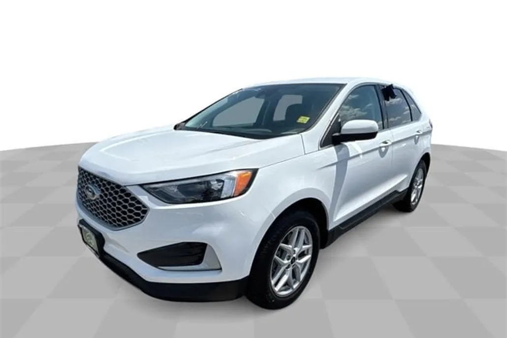 2023 Ford Edge SEL photo 1