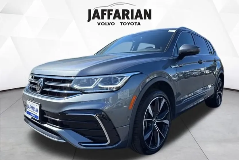 2022 Volkswagen Tiguan SEL Premium R-Line photo 1