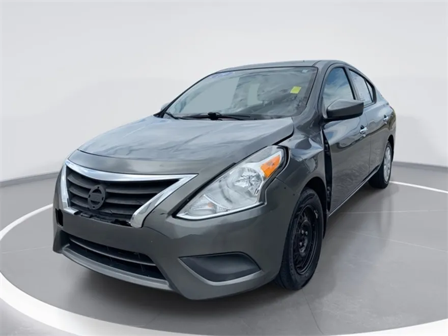 2019 Nissan Versa 1.6 SV photo 1