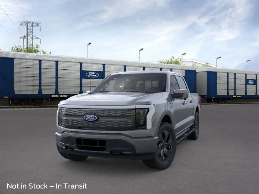 2025 Ford F-150 Lightning Lariat photo 1