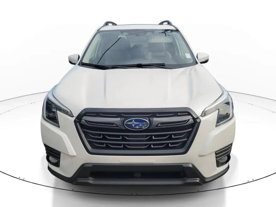 2023 Subaru Forester Limited photo 1