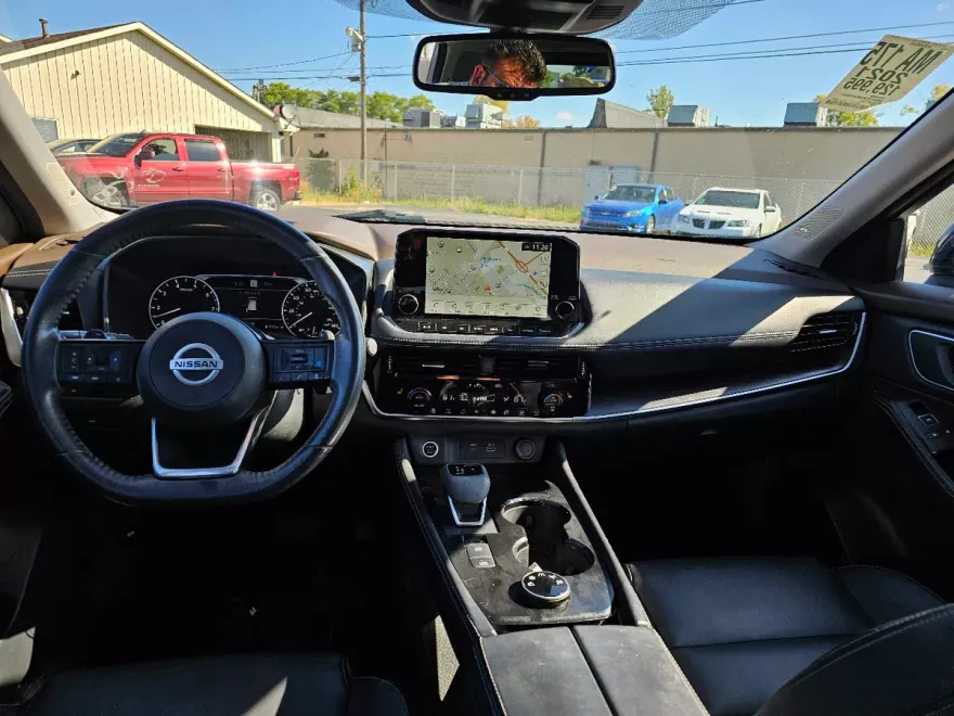 2021 Nissan Rogue SL photo 1