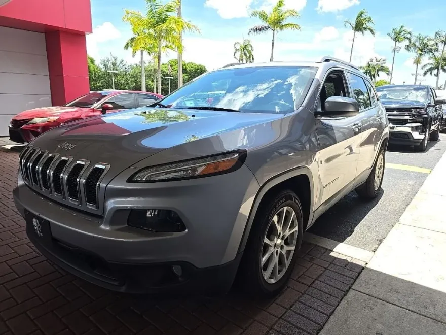2018 Jeep Cherokee Latitude photo 1