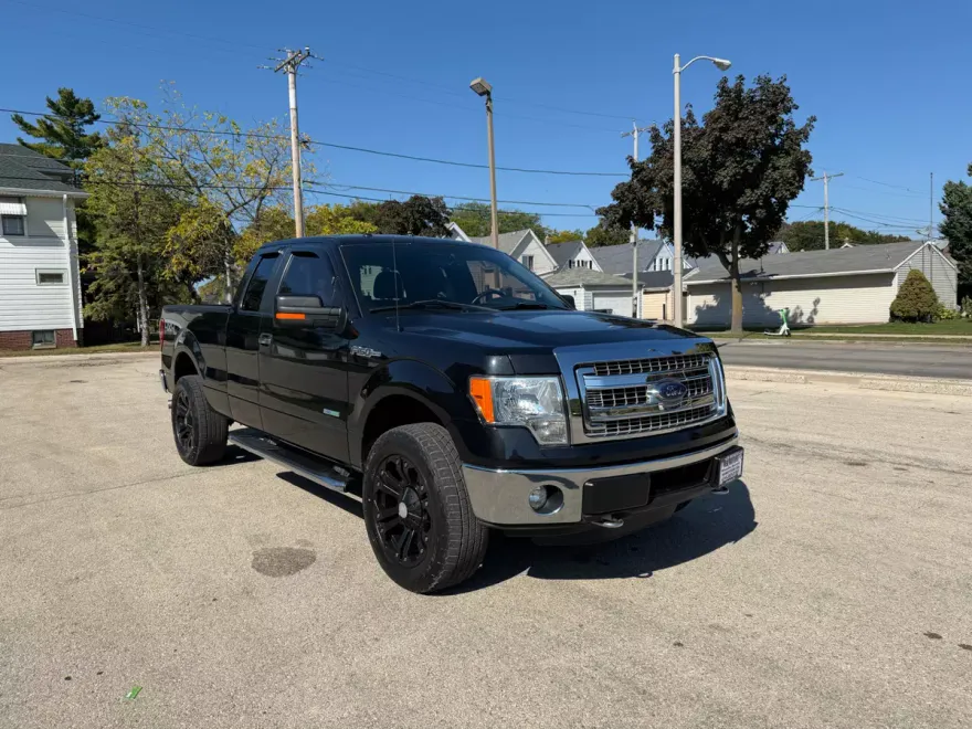 2014 Ford F-150 XLT photo 1