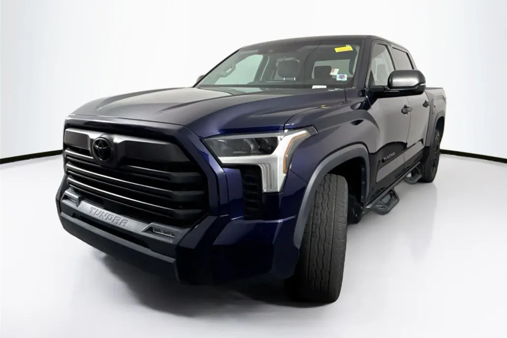 2022 Toyota Tundra SR5 photo 1
