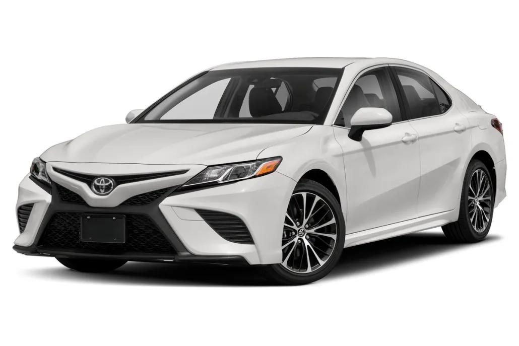 2020 Toyota Camry SE photo 1