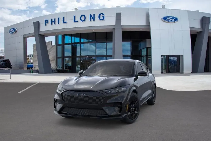 2025 Ford Mustang Mach-E GT photo 1