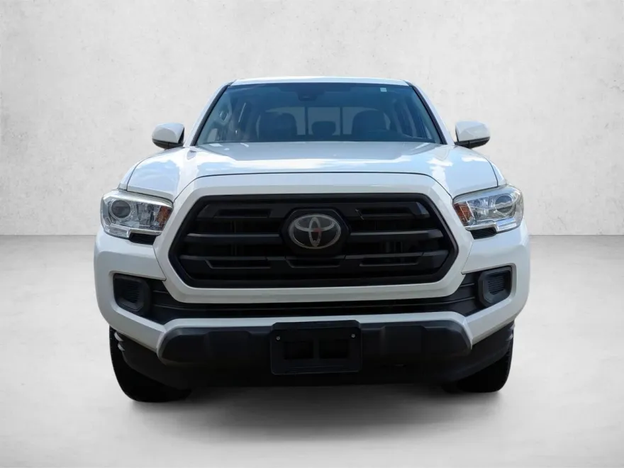 2019 Toyota Tacoma SR Double Cab photo 1