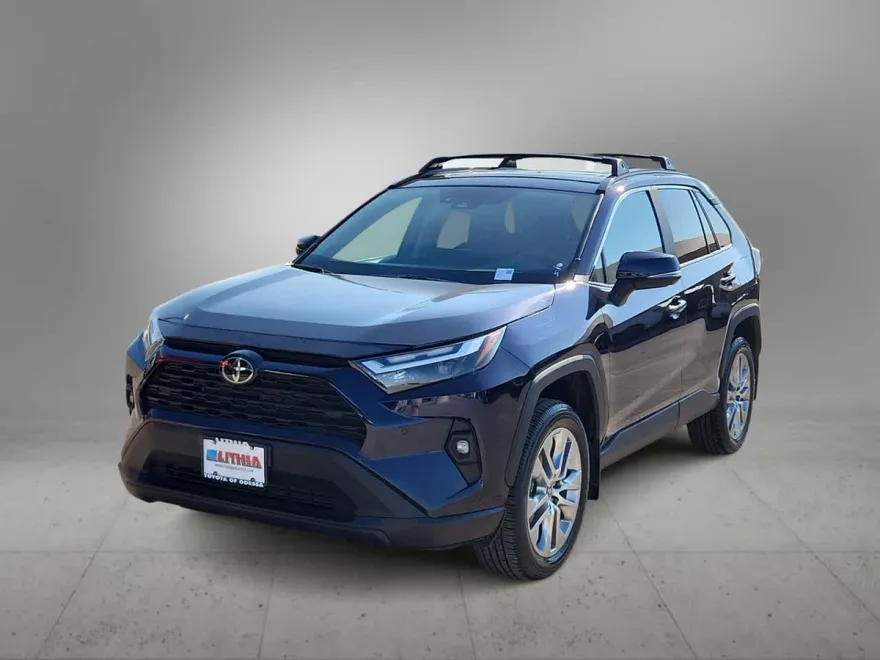 2023 Toyota RAV4 XLE Premium photo 1