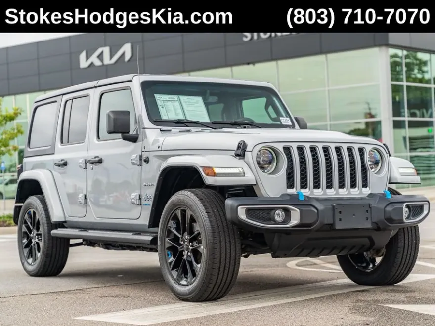 2023 Jeep Wrangler 4xe Sahara photo 1