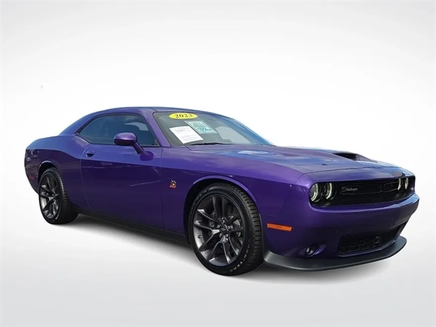 2023 Dodge Challenger R/T Scat Pack photo 1