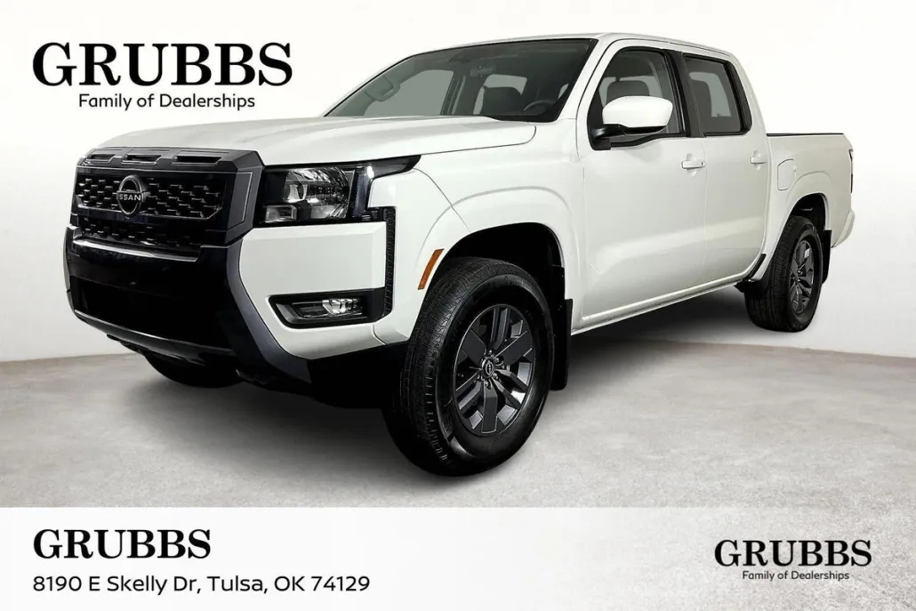 2025 Nissan Frontier Crew Cab SV photo 1