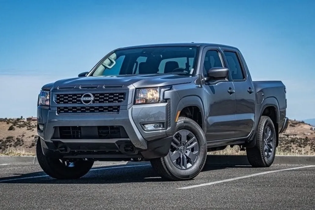 2025 Nissan Frontier SV photo 1