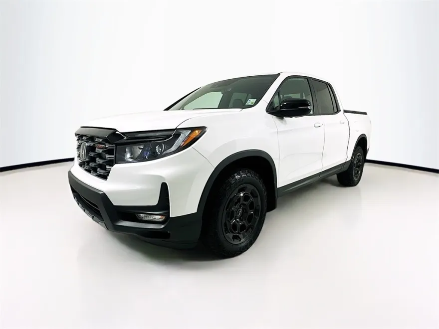 2025 Honda Ridgeline TrailSport photo 1