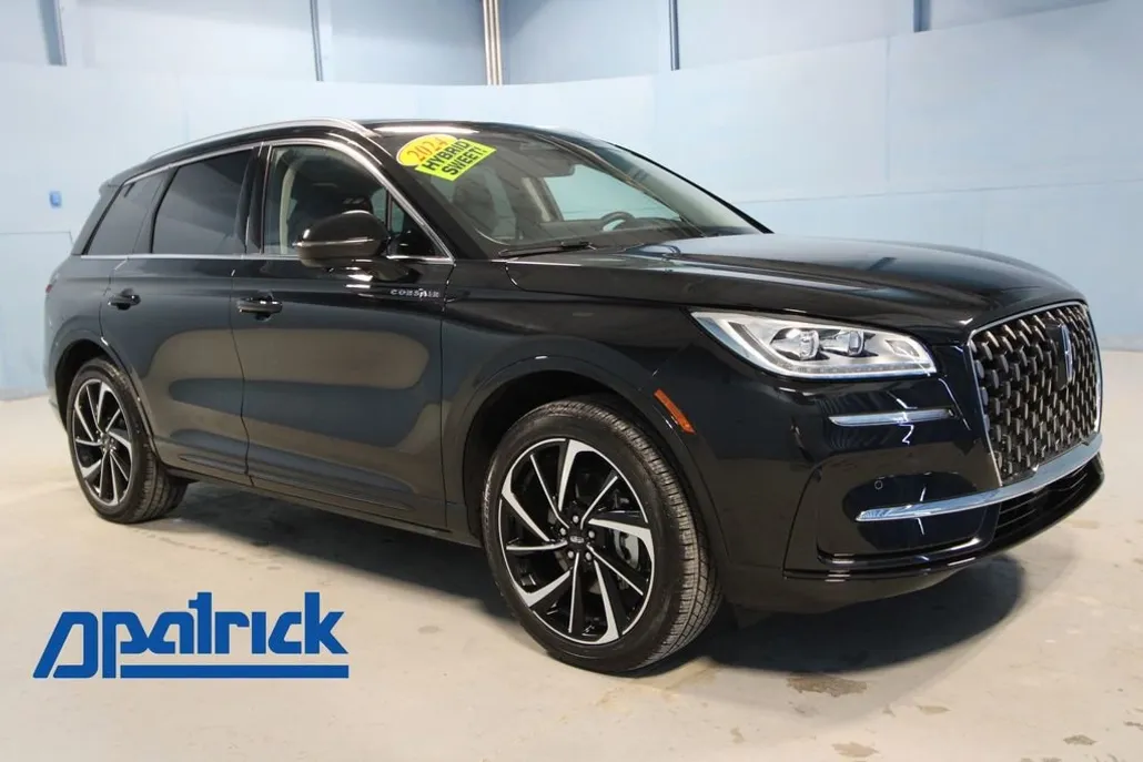2024 Lincoln Corsair Grand Touring photo 1