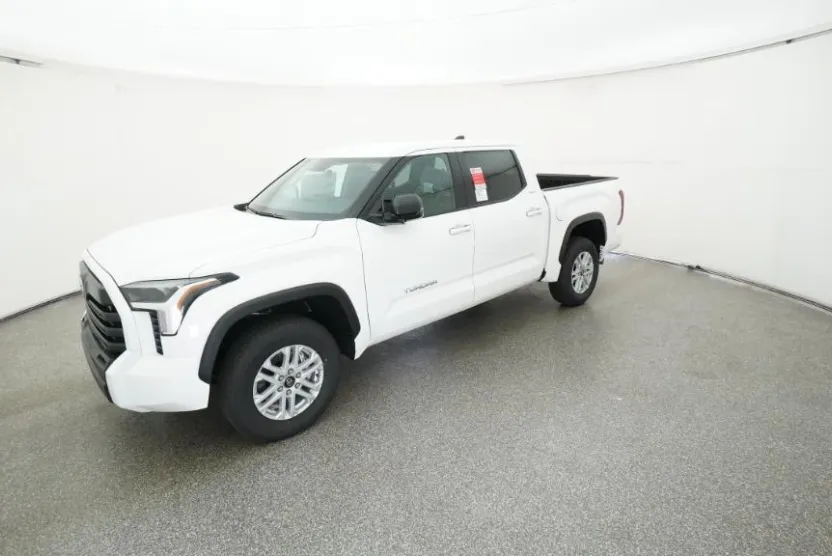 2026 Toyota Tundra SR5 CrewMax photo 1