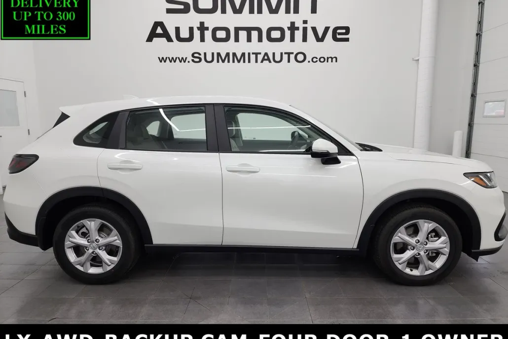 2024 Honda HR-V LX photo 1