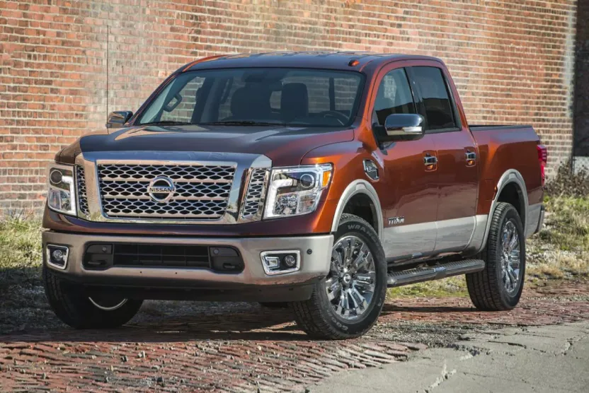 2019 Nissan Titan PRO-4X photo 1