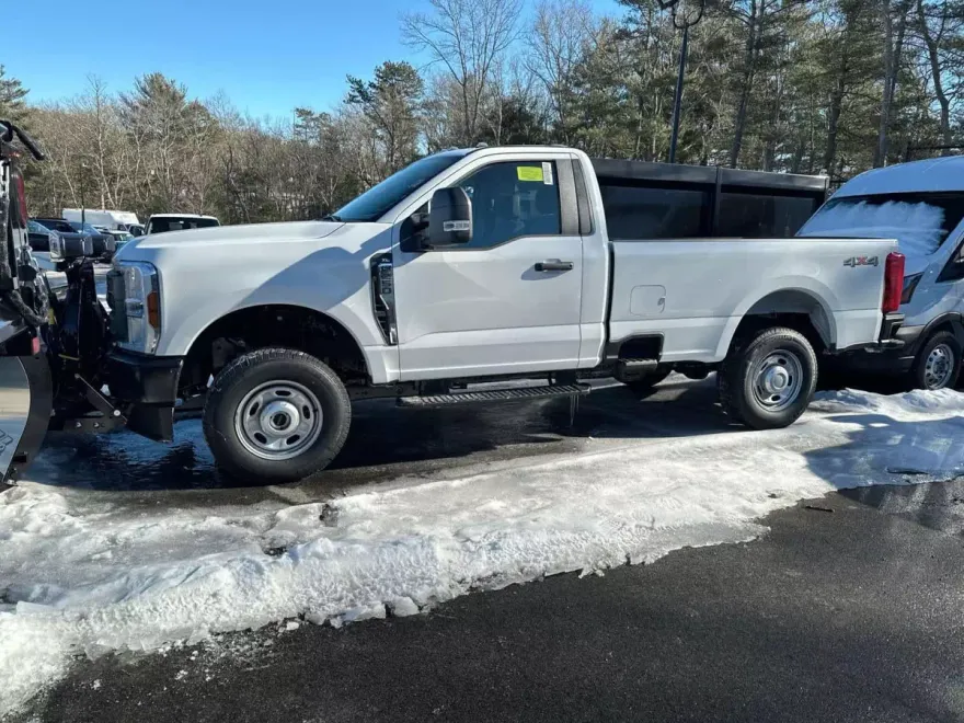 2025 Ford F-250 photo 1