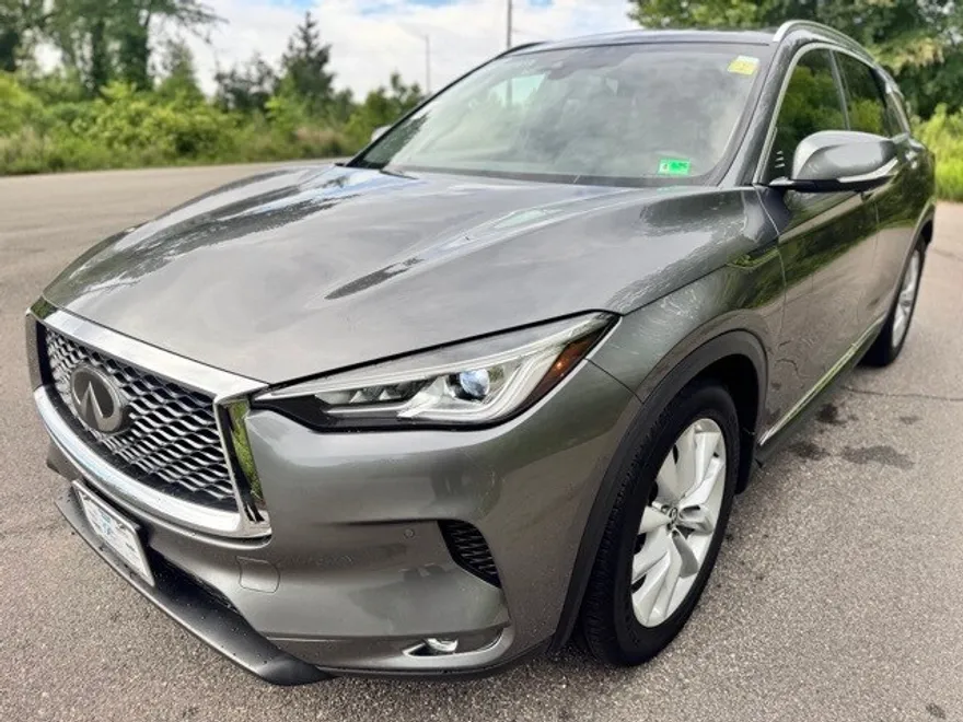 2019 Infiniti QX50 Essential photo 1