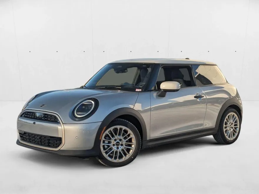 2025 Mini Cooper 2 Door Hardtop Iconic photo 1