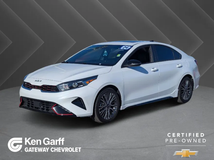 2024 Kia Forte GT-Line photo 1