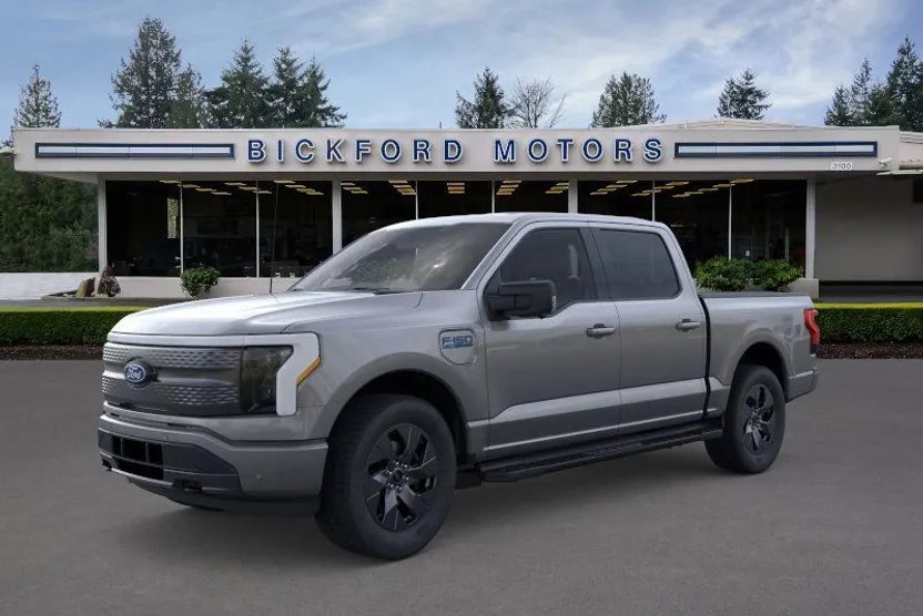 2025 Ford F-150 Lightning XLT photo 1