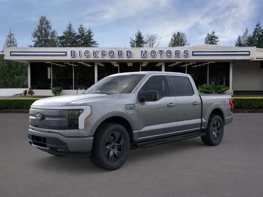 2025 Ford F-150 Lightning XLT photo 1