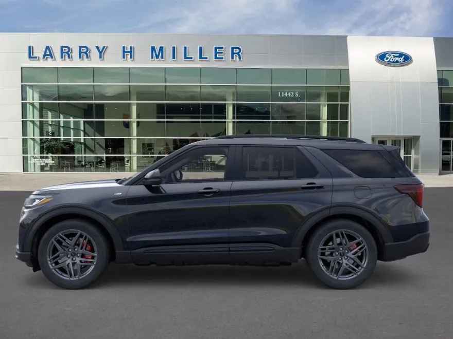 2025 Ford Explorer ST-Line photo 1