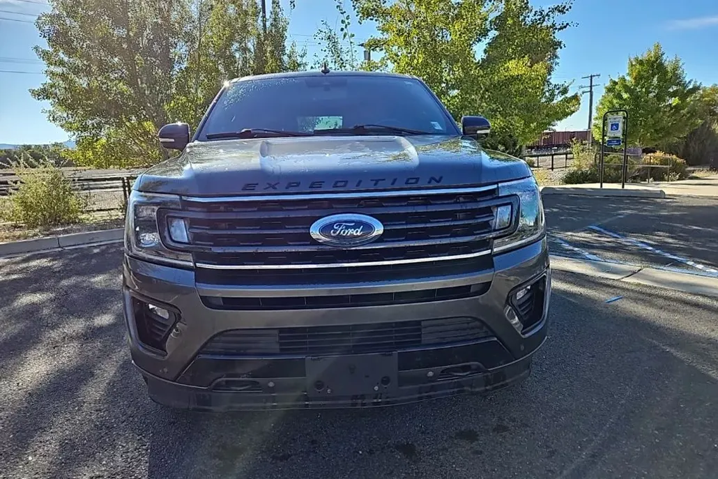 2021 Ford Expedition MAX Limited photo 1