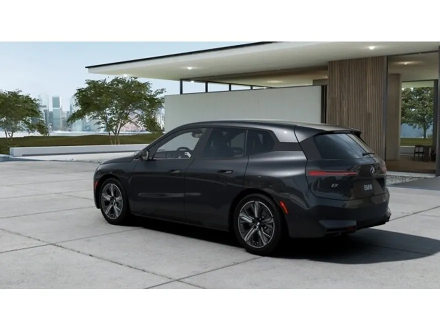 2026 Bmw iX photo 1