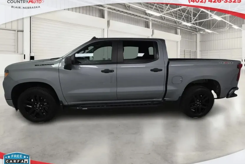 2023 Chevrolet Silverado 1500 Custom photo 1