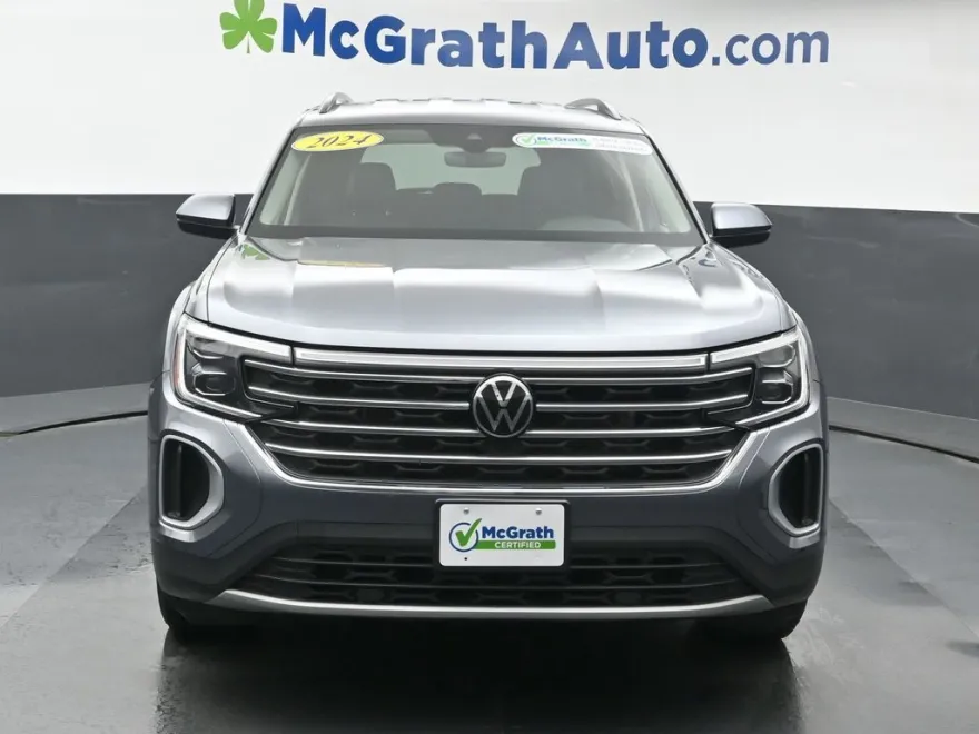 2024 Volkswagen Atlas SE photo 1