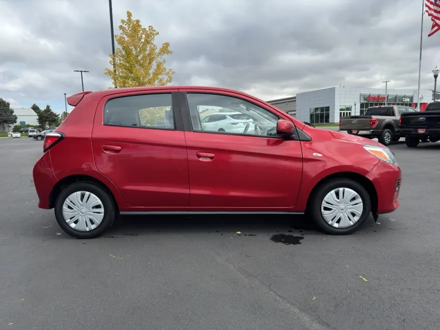 2022 Mitsubishi Mirage ES photo 1