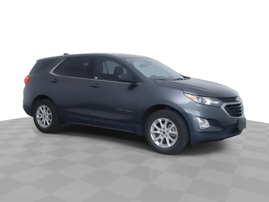 2020 Chevrolet Equinox LT photo 1