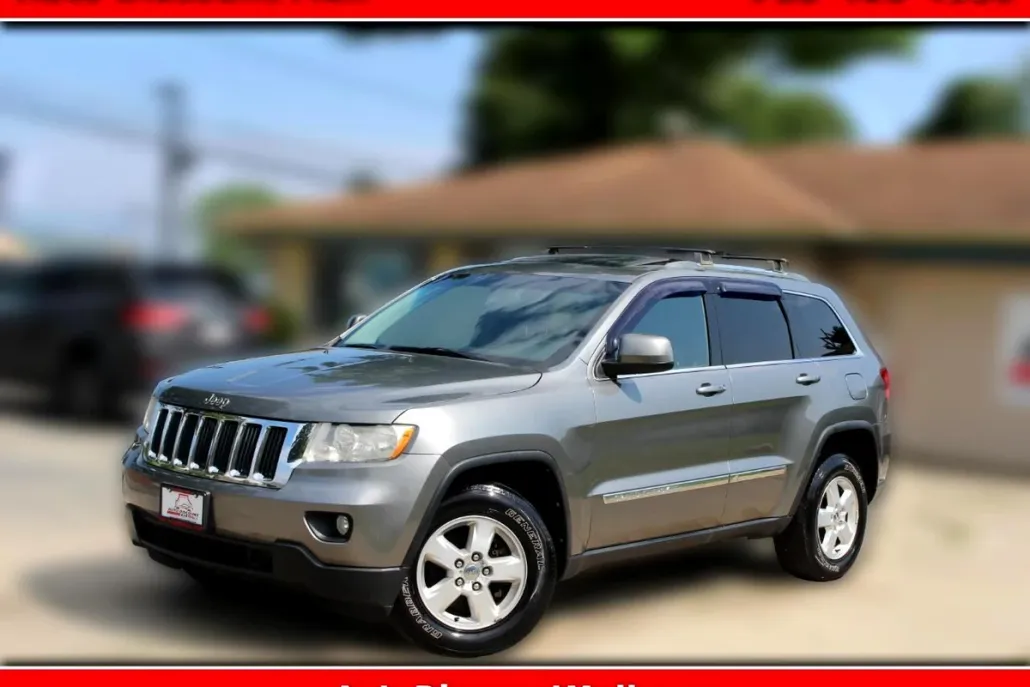 2012 Jeep Grand Cherokee Laredo photo 1