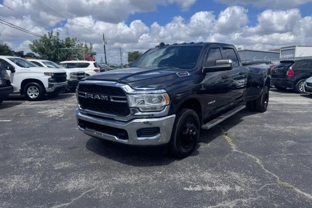 2019 Ram 3500 Tradesman photo 1