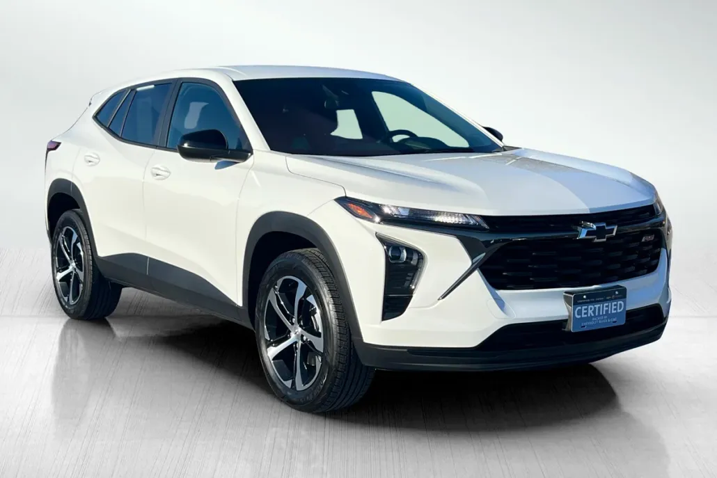 2024 Chevrolet Trax photo 1