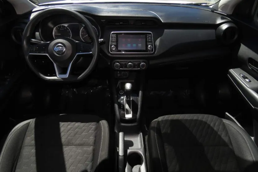 2021 Nissan Kicks S photo 1