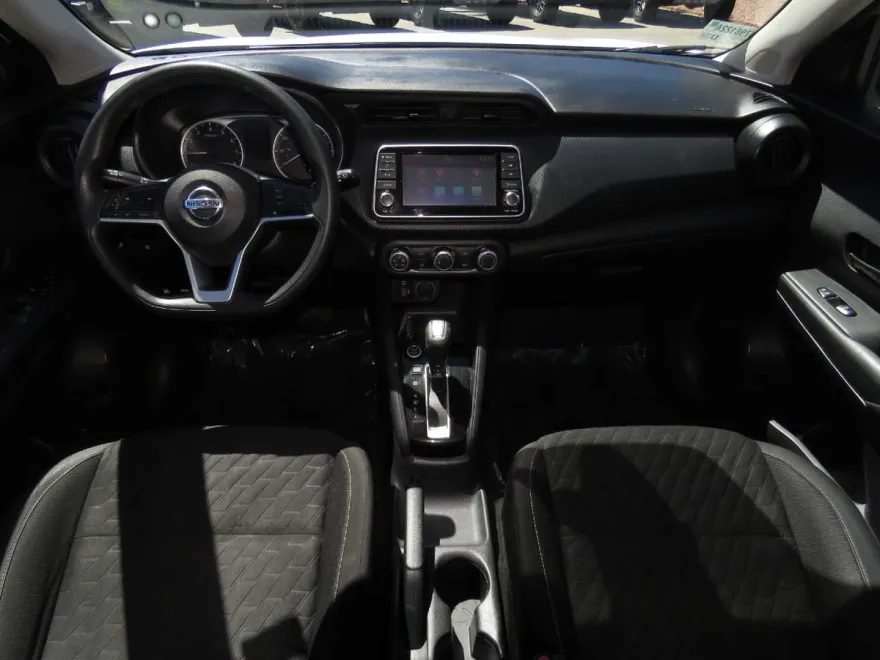 2021 Nissan Kicks S photo 1