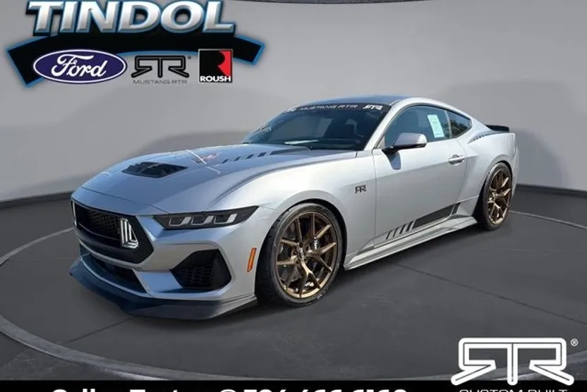 2025 Ford Mustang GT photo 1