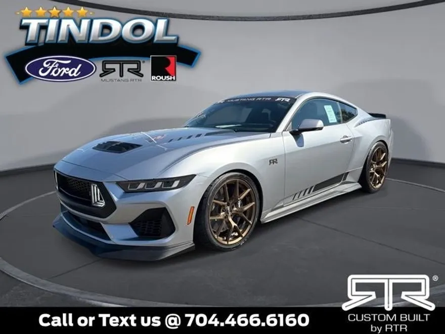 2025 Ford Mustang GT photo 1