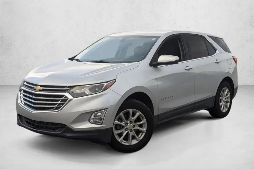 2019 Chevrolet Equinox LT photo 1