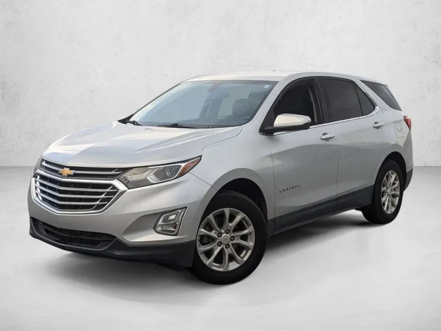 2019 Chevrolet Equinox LT photo 1