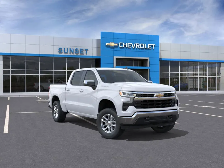 2025 Chevrolet Silverado LT photo 1