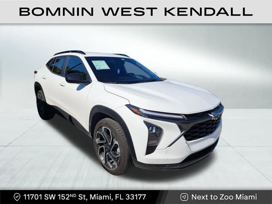 2024 Chevrolet Trax photo 1