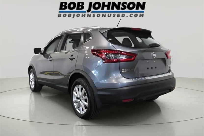 2022 Nissan Rogue Sport SV photo 1